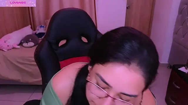 Snapshot of _anastasia chatting on October 10, 9:09 pm anastasia online show from October 10, 9:09 pm