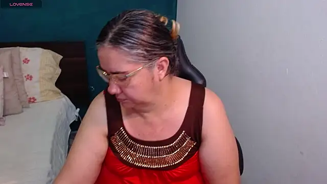 scaelettdubois online show from June 9, 2:33 am