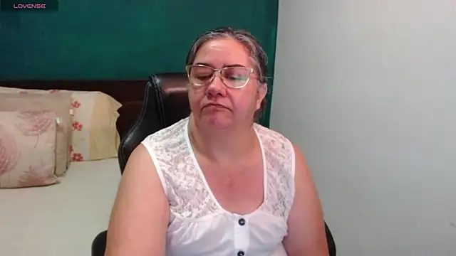 scaelettdubois online show from July 24, 2:53 am