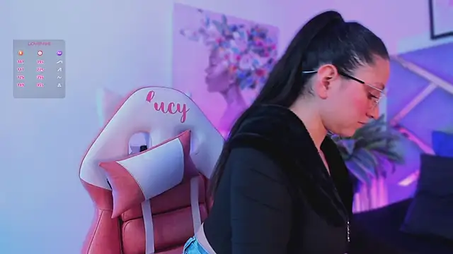 lucy neil online show from December 23, 2:37 am