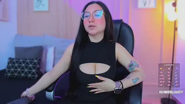 lucy neil online show from March 12, 3:09 am