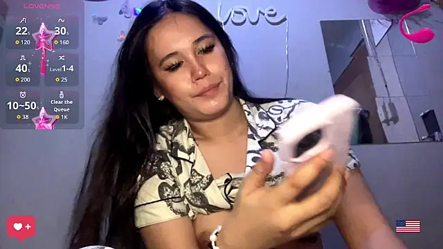 MeganEmmaWilson online show from April 23, 3:03 pm