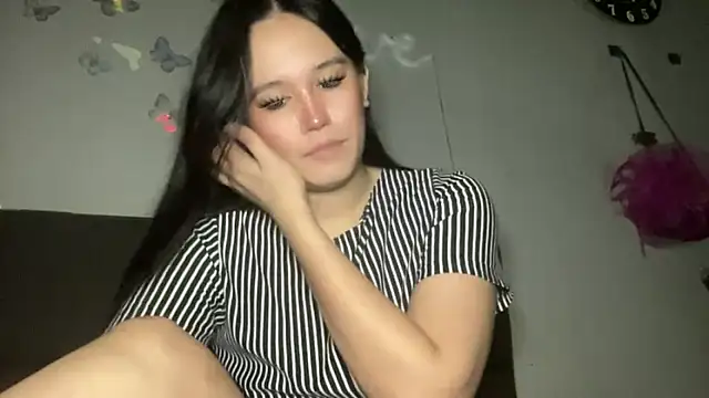 MeganEmmaWilson online show from November 3, 1:37 pm