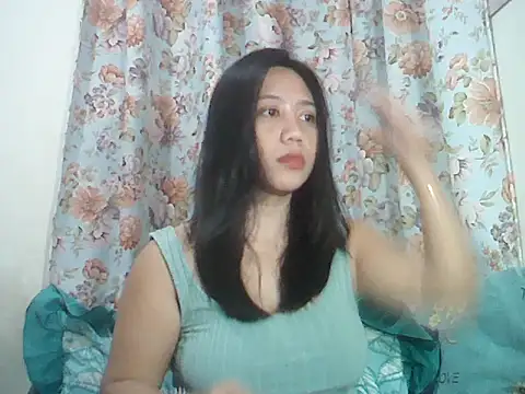 LOVENAYRA1 online show from September 27, 10:00 am