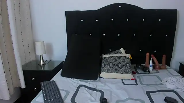 Keira Lennox online show from September 27, 12:23 pm