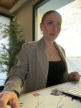 EmaSalis online show from April 15, 9:32 am