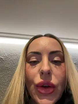 EmaSalis online show from February 8, 5:16 pm