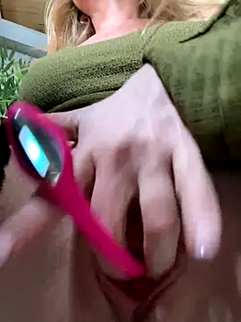 EmaSalis online show from October 14, 9:23 am