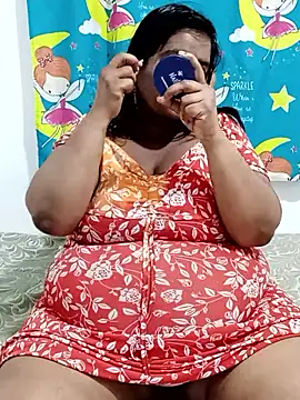 SusanaEshwar online show from February 15, 7:24 pm