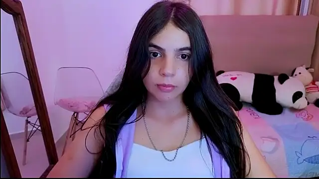  elenna online show from April 20, 6:00 pm