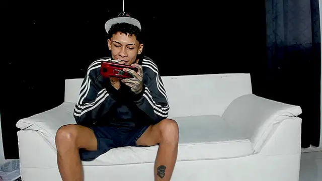 self love46 online show from April 17, 7:16 pm