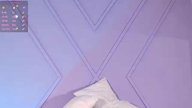 emmajohnss online show from December 2, 4:03 am