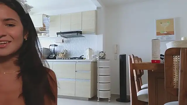 I am kat online show from November 8, 6:13 pm