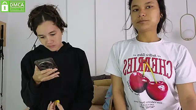 sexychanell 18 online show from April 24, 1:47 pm