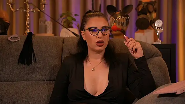 Snapshot of kelly_kent chatting on September 8, 10:31 pm kelly kent online show from September 8, 10:31 pm