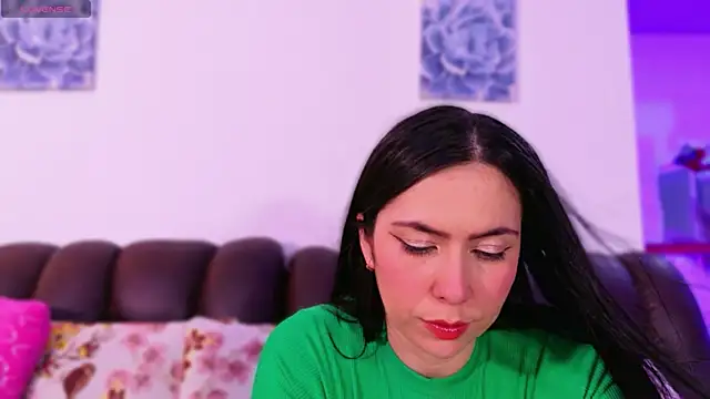 lara giraldo online show from June 10, 12:10 am