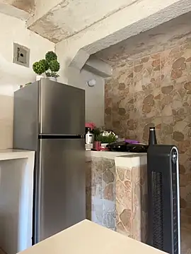 charlotte stevenss  online show from April 22, 1:19 pm