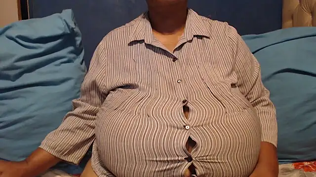 CUTEFIRMMELONSS online show from February 10, 4:04 am