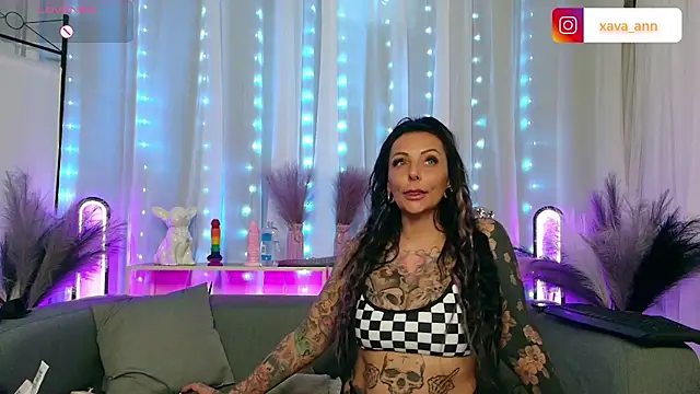 Ava Ann online show from May 1, 8:45 pm