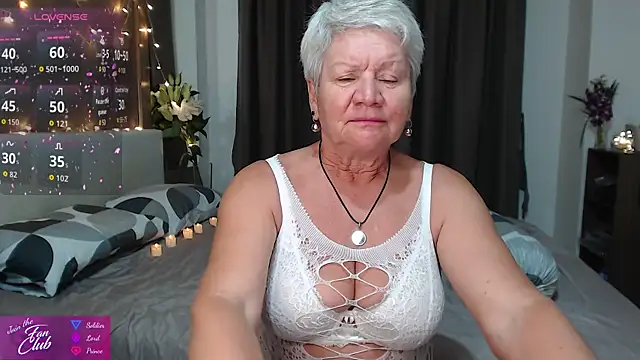 roxana brooks online show from April 25, 2:14 pm