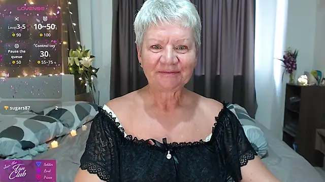 roxana brooks online show from April 24, 11:40 pm