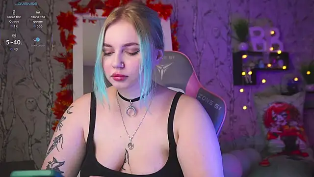 Moon Valkyrie online show from September 21, 9:52 am