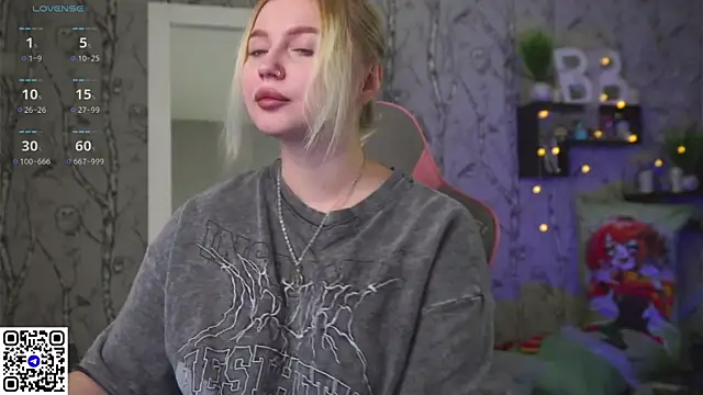 Moon Valkyrie online show from November 19, 9:53 am