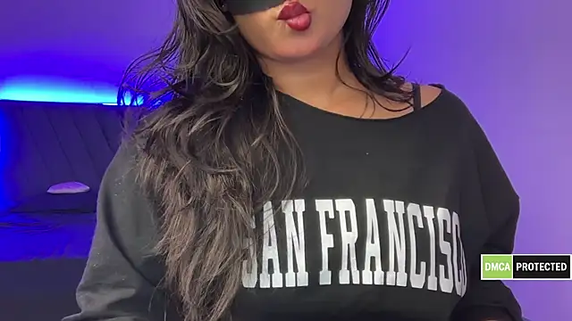 Hottie ishuu online show from November 15, 6:53 pm