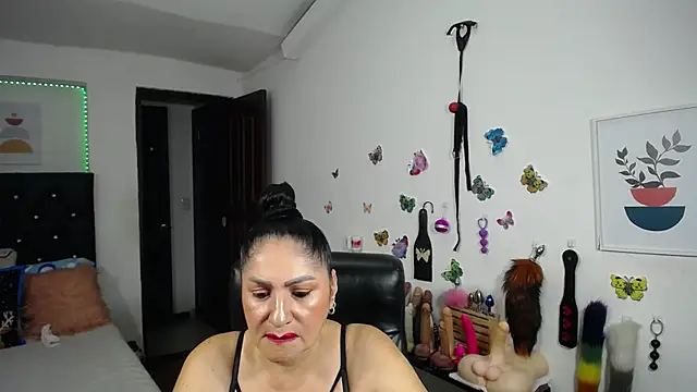 mature bigboobs10 online show from November 1, 4:16 am