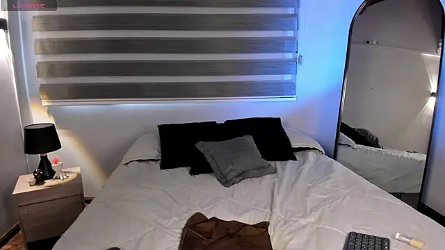 MERIDA TAYLOR online show from February 7, 2:10 pm