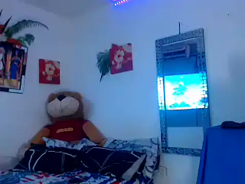 Snapshot of iris_goddessofthesky chatting on September 9, 7:41 am iris goddessofthesky online show from September 9, 7:41 am