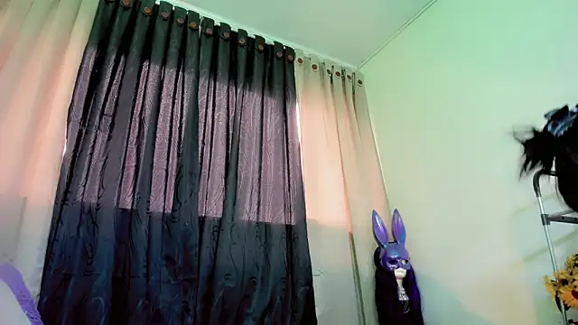 lesly xx online show from February 23, 7:35 pm