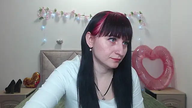 NinaFlawlees online show from March 5, 12:56 pm