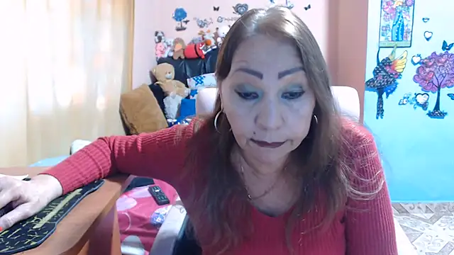 milfeddy  online show from June 7, 8:37 pm