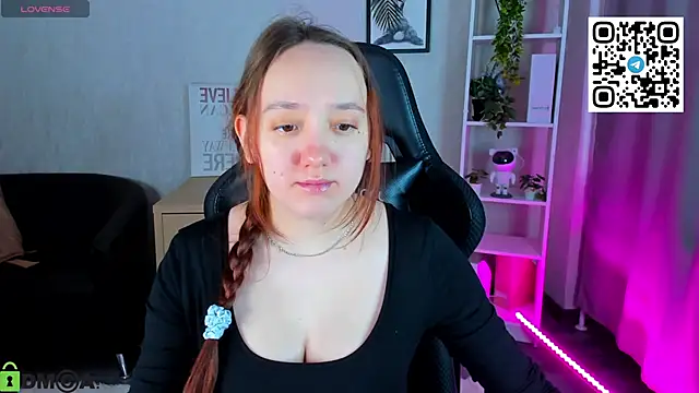 Fera1 Berry online show from April 18, 12:46 am