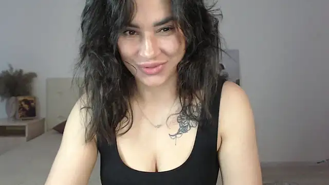 RoxannePure online show from April 27, 5:48 am