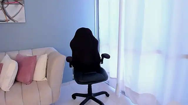 BrookeMiller online show from April 20, 6:44 pm