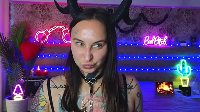 Cool Freak  online show from May 1, 10:40 am