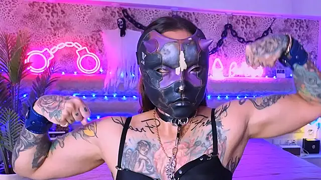 Cool Freak  online show from October 25, 10:34 am