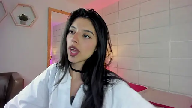 NanaRott online show from March 7, 11:01 pm