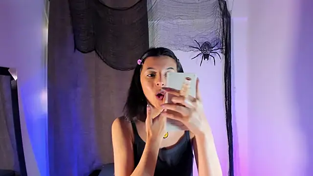 NanaRott online show from November 4, 9:31 pm