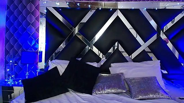 victoriaa lee  online show from March 14, 9:38 pm