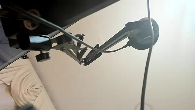 sarita loven online show from April 25, 5:10 am