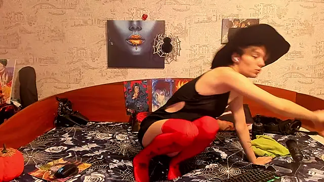 KagamiTayga online show from October 28, 3:12 am