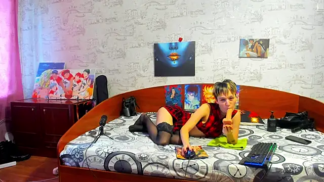 KagamiTayga online show from September 14, 9:07 am