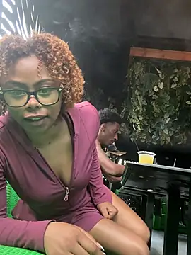 leanarose10 online show from July 26, 11:12 pm