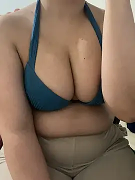 Maria-cuty online show from May 9, 9:39 pm
