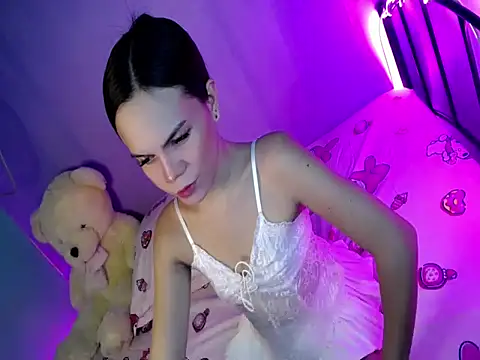 katie white online show from January 15, 12:33 pm