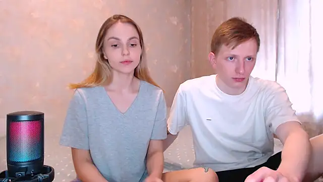 juliaanddima online show from June 1, 8:38 am