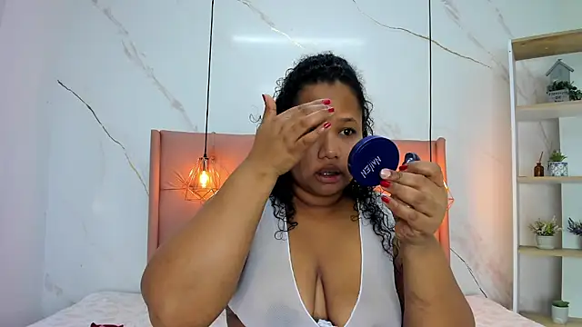 Belle Brunette online show from April 7, 12:07 pm